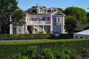 131 N Water St, Edgartown, MA 02539 - Photo 2