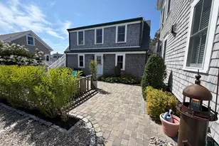 4 Conant St, Provincetown, MA 02657 - Photo 10