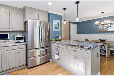 195 Falmouth Road #APT 3F, Mashpee, MA 02649 - Photo 10