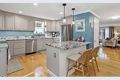 195 Falmouth Road #APT 3F, Mashpee, MA 02649 - Photo 8