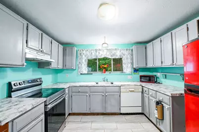 29 Surrey Lane, Bourne, MA 02532 - Photo 10