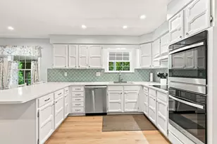 14 Elm Ln, Yarmouth, MA 02664 - Photo 12