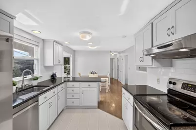 16 Holly Ridge Drive, Sandwich, MA 02563 - Photo 8