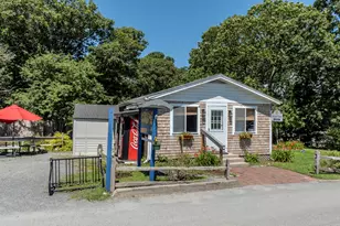 33 Island Inn Rd, Oak Bluffs, MA 02557 - Photo 2