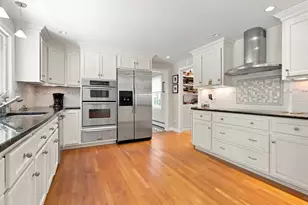 286 Midpine Rd, Barnstable, MA 02630 - Photo 8
