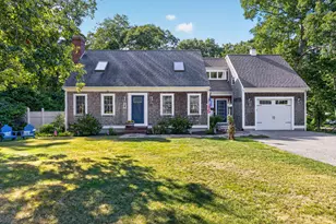 11 Burbank St, Sandwich, MA 02563 - Photo 1