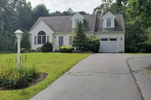 28 Quashnet Woods Dr, Mashpee, MA 02649 - Photo 2