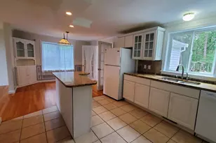 28 Quashnet Woods Dr, Mashpee, MA 02649 - Photo 4