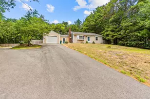25 Donegal Cir, Barnstable, MA 02632 - Photo 2