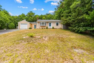 25 Donegal Cir, Barnstable, MA 02632 - Photo 1