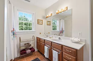 10 Woodhaven Dr, Edgartown, MA 02539 - Photo 44