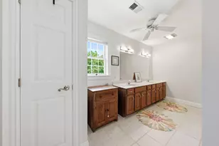 10 Woodhaven Dr, Edgartown, MA 02539 - Photo 34