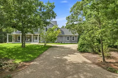 10 Woodhaven Drive, Edgartown, MA 02539 - Photo 2