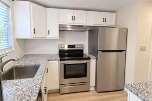104 Village Dr, Bourne, MA 02532 - Photo 4