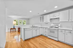 7 Par Three Ct, Mashpee, MA 02649 - Photo 10