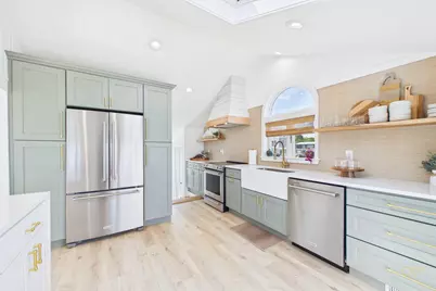 16 Shoreview Avenue, Mattapoisett, MA 02739 - Photo 18