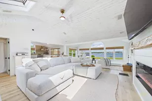 16 Shoreview Ave, Mattapoisett, MA 02739 - Photo 4