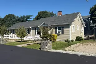 10 Stuart St, Barnstable, MA 02601 - Photo 2