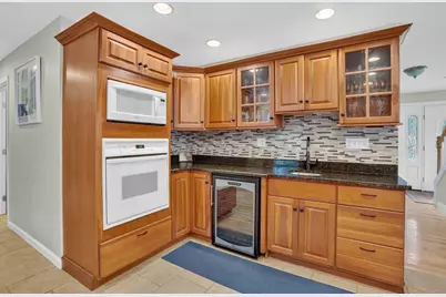 68 Front Street, Oak Bluffs, MA 02557 - Photo 10