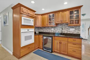 68 Front St, Oak Bluffs, MA 02557 - Photo 10
