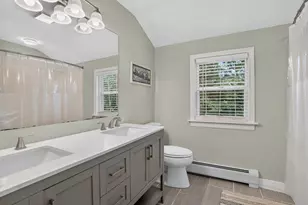 68 Front St, Oak Bluffs, MA 02557 - Photo 28