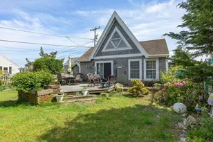 897 Commercial St, Provincetown, MA 02657 - Photo 2