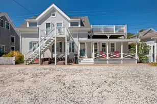 9 Dyer St, Provincetown, MA 02657 - Photo 1