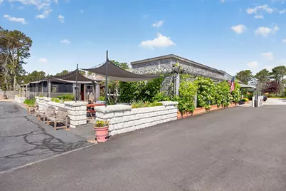 1019 Us-6, Wellfleet, MA 02667 - Photo 4