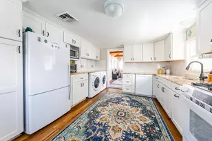 36 Fourth Ave, Barnstable, MA 02672 - Photo 12