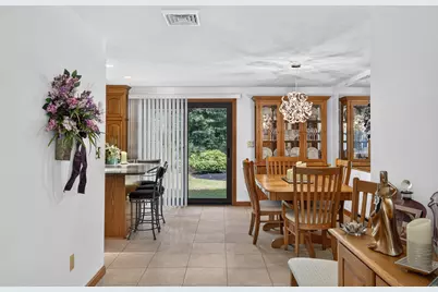 195 Falmouth Road #APT 9C, Mashpee, MA 02649 - Photo 6