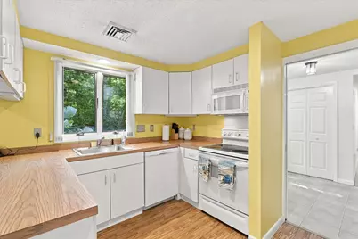 14 Woodrise Road #UNIT 14, Falmouth, MA 02540 - Photo 8