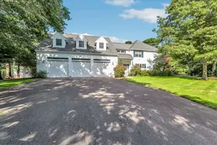 48 Eagle Dr, Mashpee, MA 02649 - Photo 4