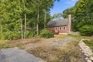 35 Pinecrest Beach Dr, Falmouth, MA 02540 - Photo 2