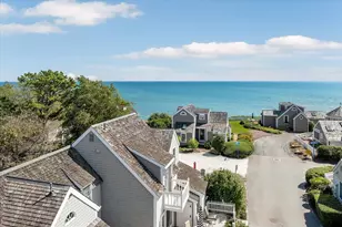 2 Cliffside Ln, Mashpee, MA 02649 - Photo 2