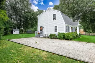 10 Courtland Dr, Sandwich, MA 02537 - Photo 4