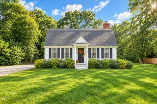 10 Courtland Dr, Sandwich, MA 02537 - Photo 1