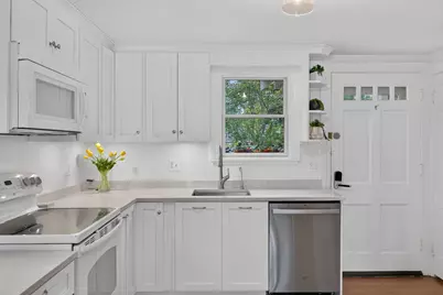 87 Pinecrest Beach Drive, Falmouth, MA 02536 - Photo 6
