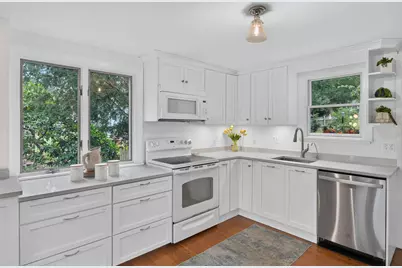 87 Pinecrest Beach Drive, Falmouth, MA 02536 - Photo 10