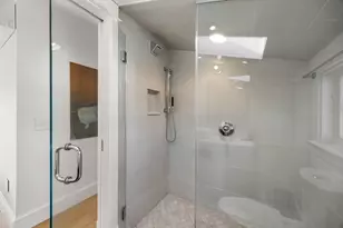 17 Montello St, Provincetown, MA 02657 - Photo 14