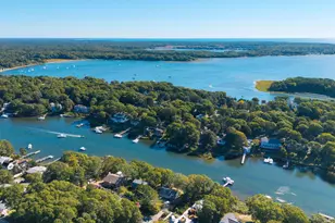 82 Edgewater Dr, Falmouth, MA 02536 - Photo 28