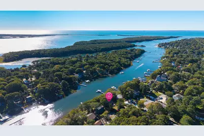 82 Edgewater Drive, Falmouth, MA 02536 - Photo 2