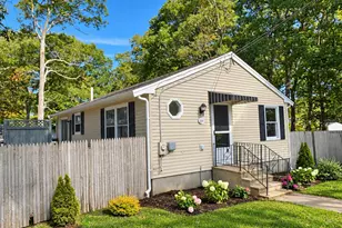 315 Winslow Gray Rd, Yarmouth, MA 02673 - Photo 2