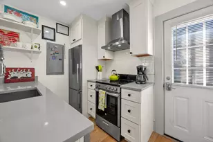 233 Bradford St, Provincetown, MA 02657 - Photo 4