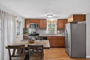 85 Edgewater Dr, Falmouth, MA 02536 - Photo 1