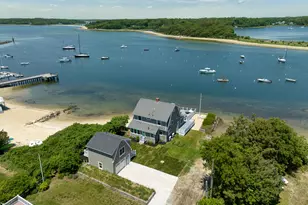 22 Riverway Ave, Falmouth, MA 02556 - Photo 1