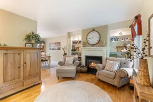 5 Bayes Hill Cir, Oak Bluffs, MA 02557 - Photo 8