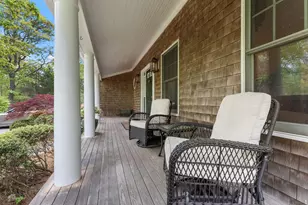 5 Bayes Hill Cir, Oak Bluffs, MA 02557 - Photo 4