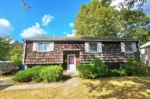 100 Tanglewood Dr, Falmouth, MA 02536 - Photo 1