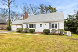 25 Coleridge Dr, Falmouth, MA 02540 - Photo 1