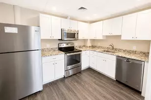 199 Main St, Falmouth, MA 02540 - Photo 1